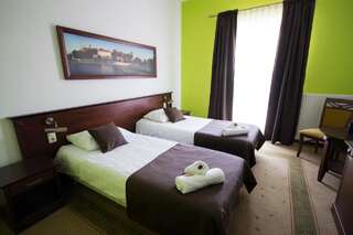 Отели типа «постель и завтрак» Dworek Magnat Модльничка Двухместный номер с 1 кроватью или 2 отдельными кроватями-8